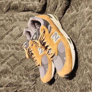 New Balance 991 - Running Shoes - US Mens Size 10.5